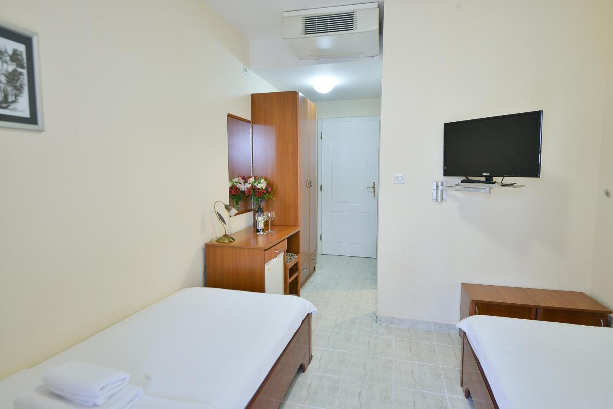 Hotel Podostrog Budva Luaran gambar